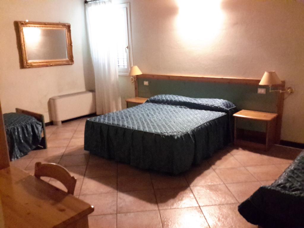 Locanda Del Re Sole Ferrara Pokój zdjęcie